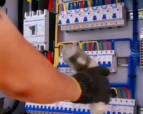 Instalación eléctrica en reforma: seguridad y normativa al día